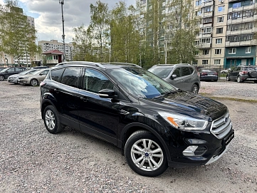 Ford Kuga, 2016г, передний привод, автомат