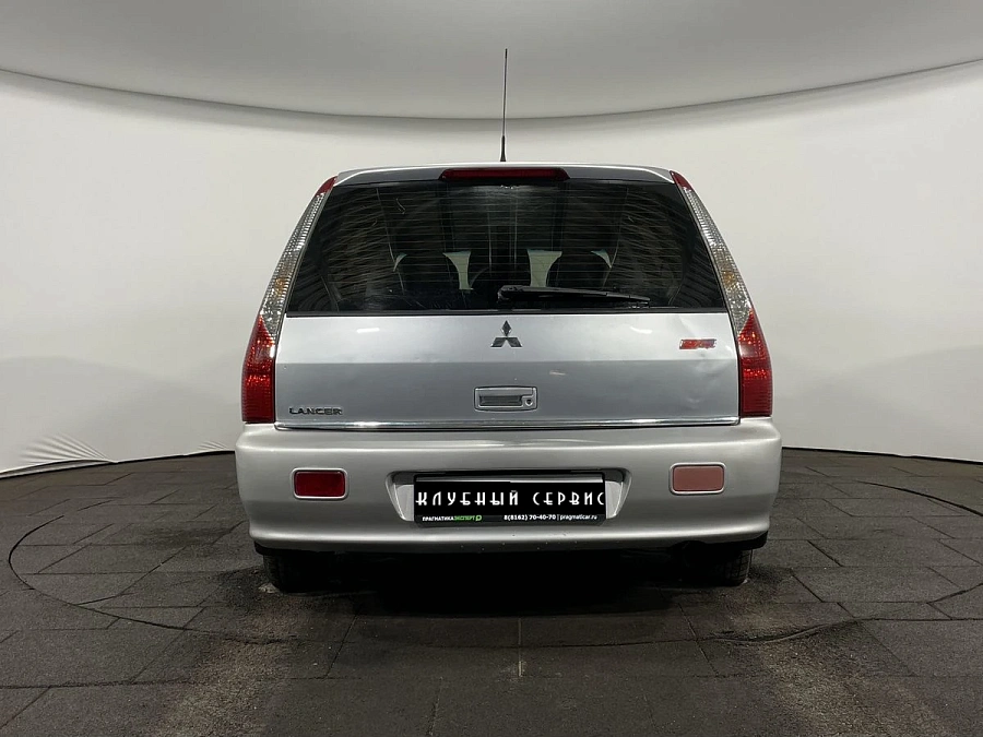 Mitsubishi Lancer, 2006г., передний привод, механика