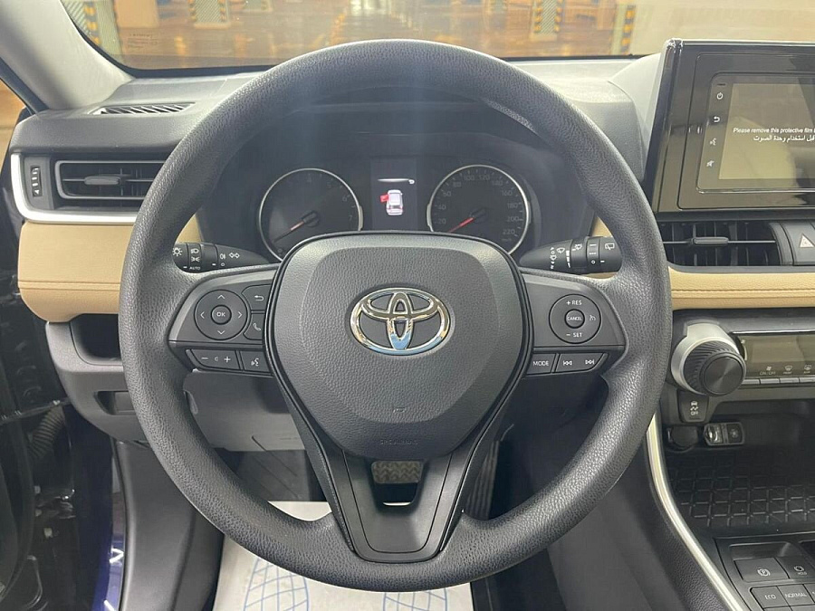 Toyota RAV4, 2022г., полный привод, вариатор
