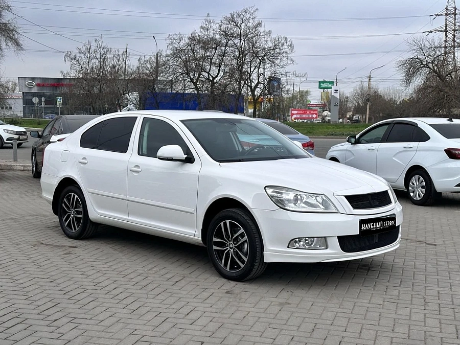 Skoda Octavia, 2013г., передний привод, робот