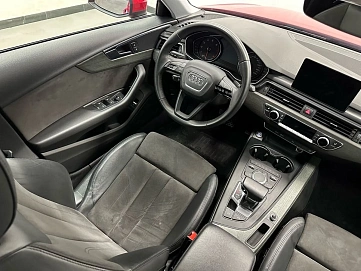 Audi A4, 2019г, передний привод, автомат