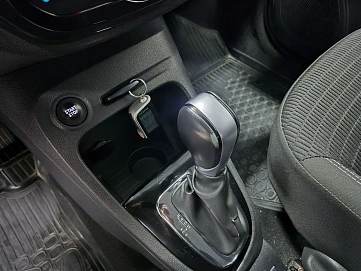 Renault Kaptur, 2018г, передний привод, вариатор