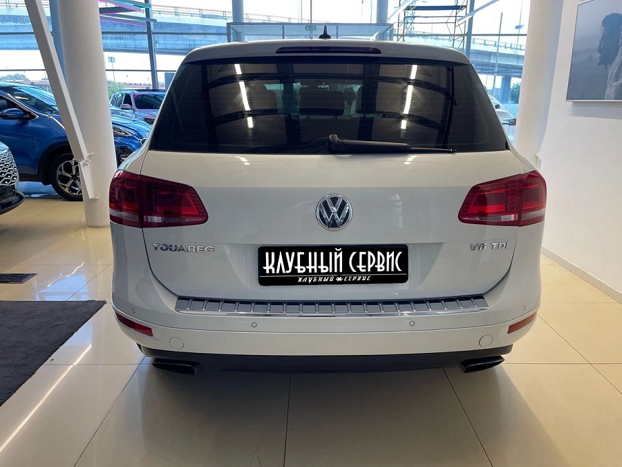 Volkswagen Touareg, 2012г., полный привод, автомат