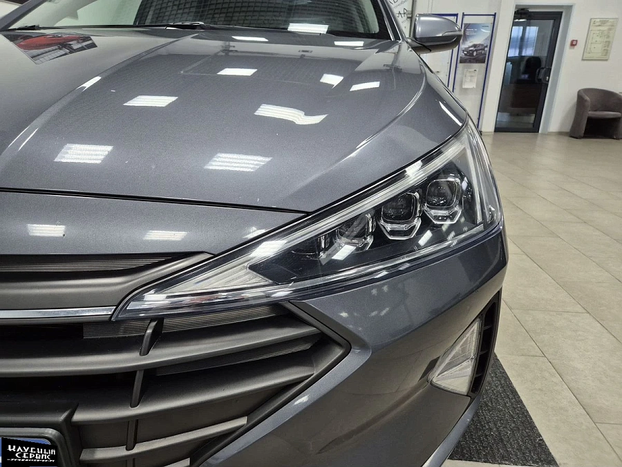 Hyundai Elantra, 2020г., передний привод, механика