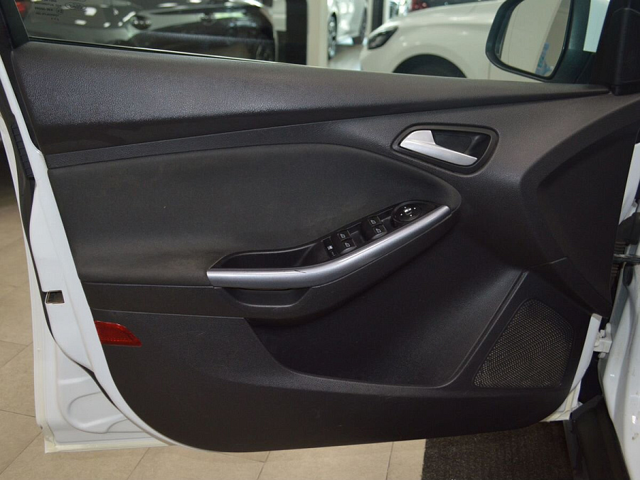 Ford Focus, 2013г., передний привод, робот