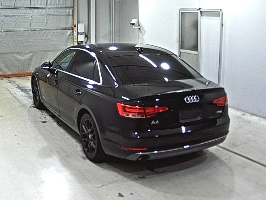 Audi A4, 2017г., передний привод, робот