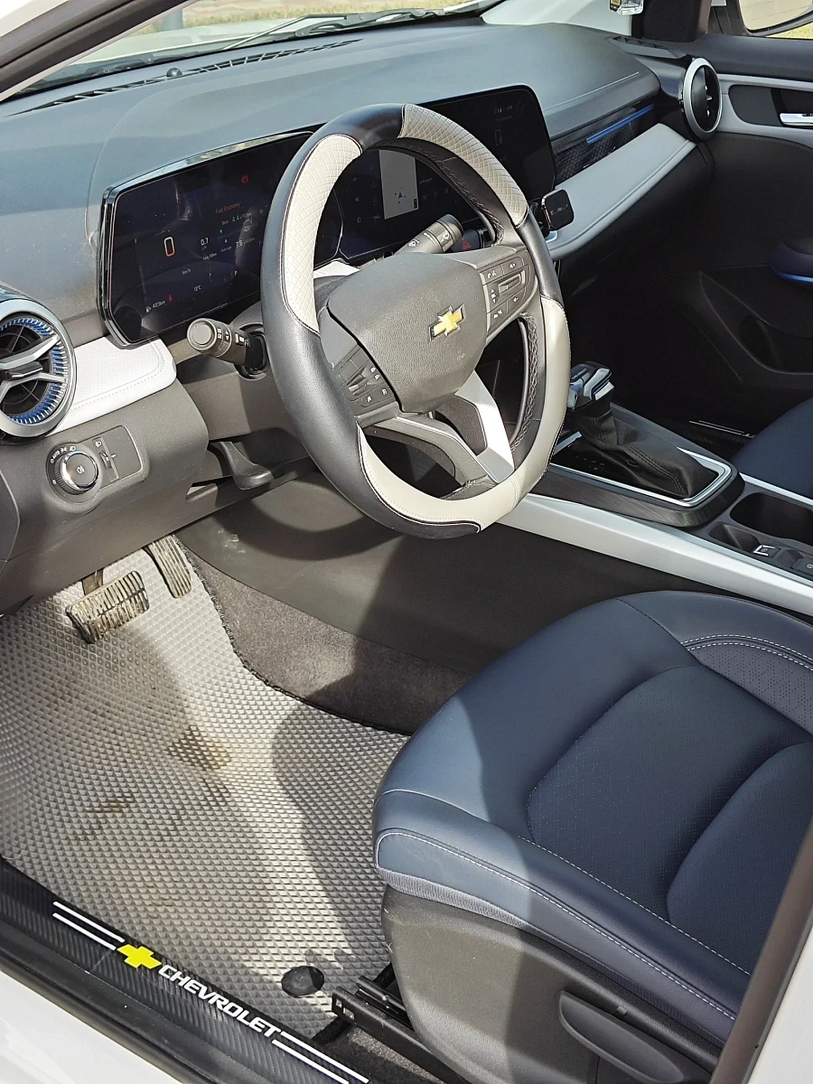 Chevrolet Monza, 2024г., передний привод, робот