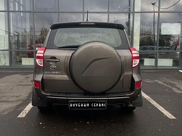 Toyota RAV4, 2012г, полный привод, вариатор