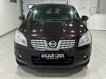 Nissan Qashqai, 2009г, передний привод, вариатор