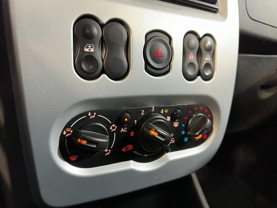 Renault Sandero, 2014г., передний привод, механика