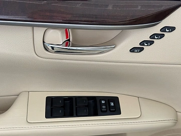 Lexus ES, 2013г, передний привод, автомат