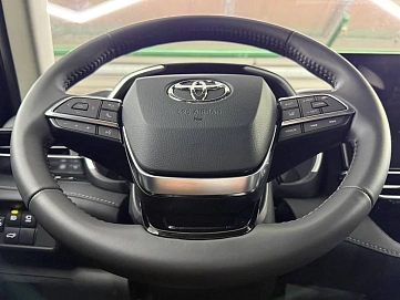 Toyota Highlander, 2025г., полный привод, автомат