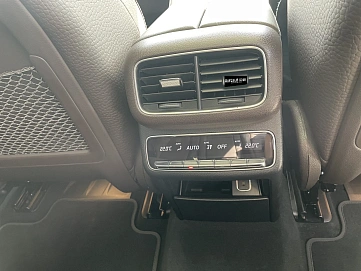 Mercedes-Benz GLS, 2023г, полный привод, автомат
