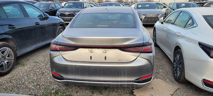 Lexus ES, 2025г., передний привод, вариатор