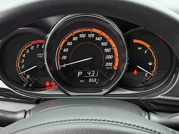 Toyota Yaris, 2023г, передний привод, вариатор