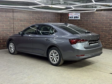 Skoda Octavia, 2021г, передний привод, автомат