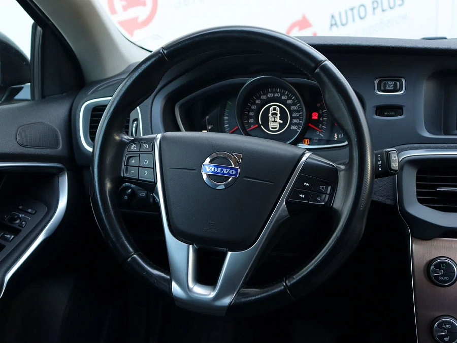 Volvo , 2014г., передний привод, автомат