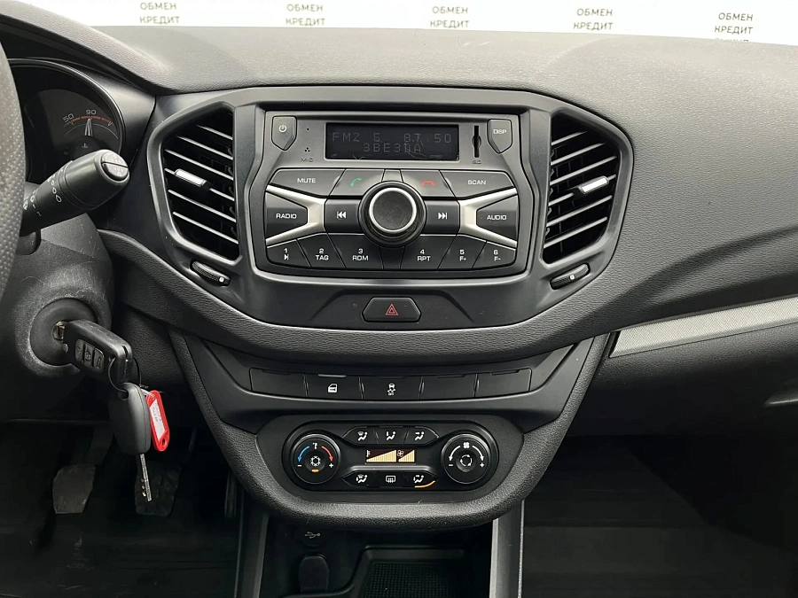 Lada (ВАЗ) Vesta, 2017г., передний привод, механика