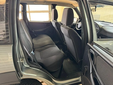 Chevrolet Niva, 2015г, полный привод, механика