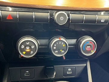 Lada (ВАЗ) , 2023г., передний привод, механика