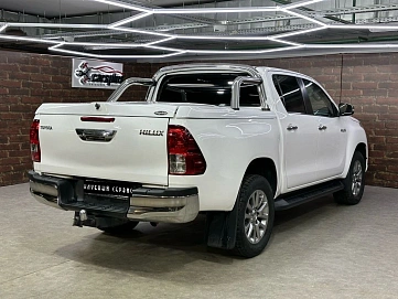 Toyota Hilux, 2017г, полный привод, автомат