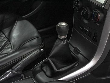 Toyota Corolla, 2012г, передний привод, механика