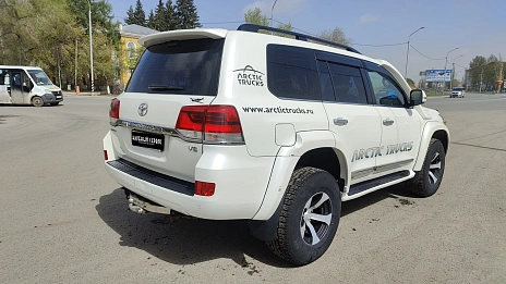Toyota Land Cruiser, 2015г, полный привод, автомат