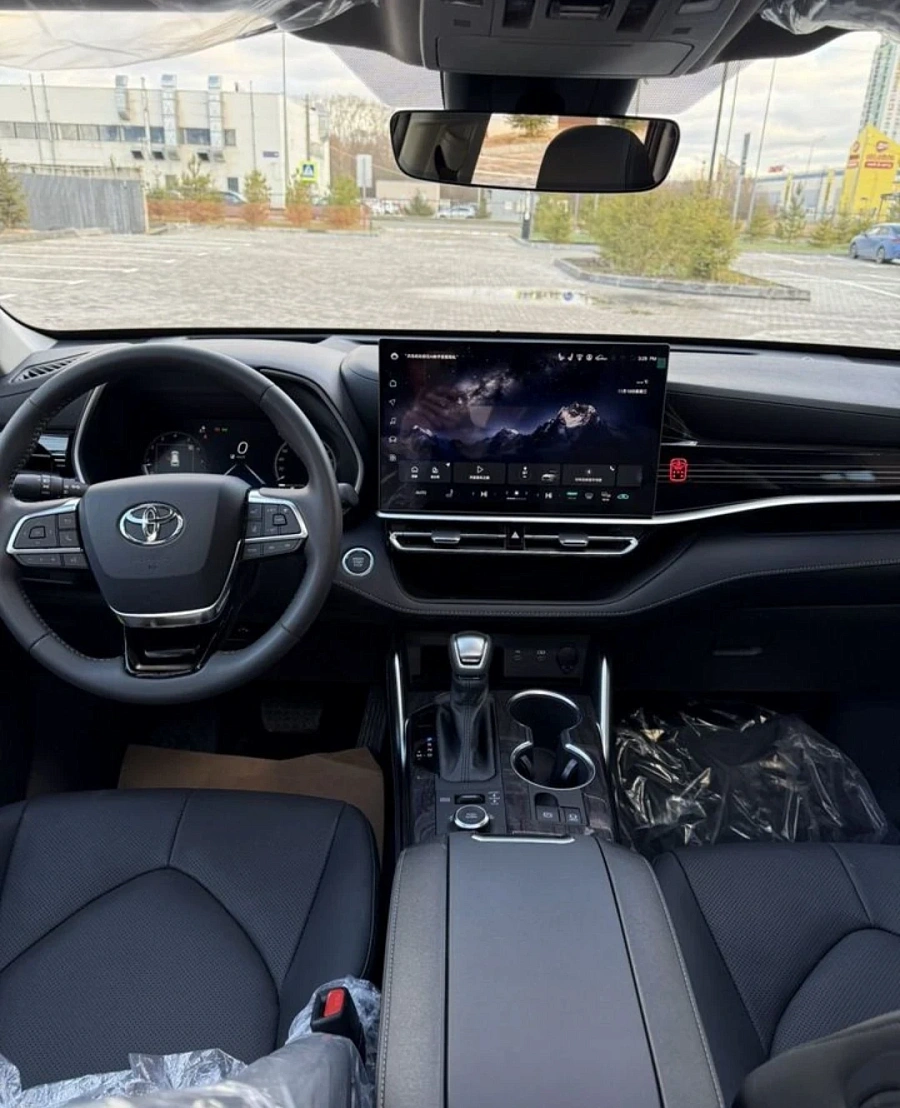 Toyota Highlander, 2026г., полный привод, автомат