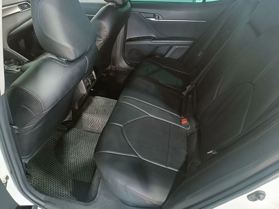 Toyota Camry, 2019г., передний привод, автомат