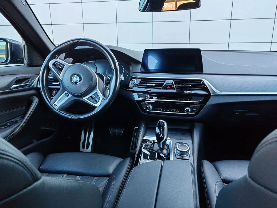 BMW 5 серии, 2021г., полный привод, автомат