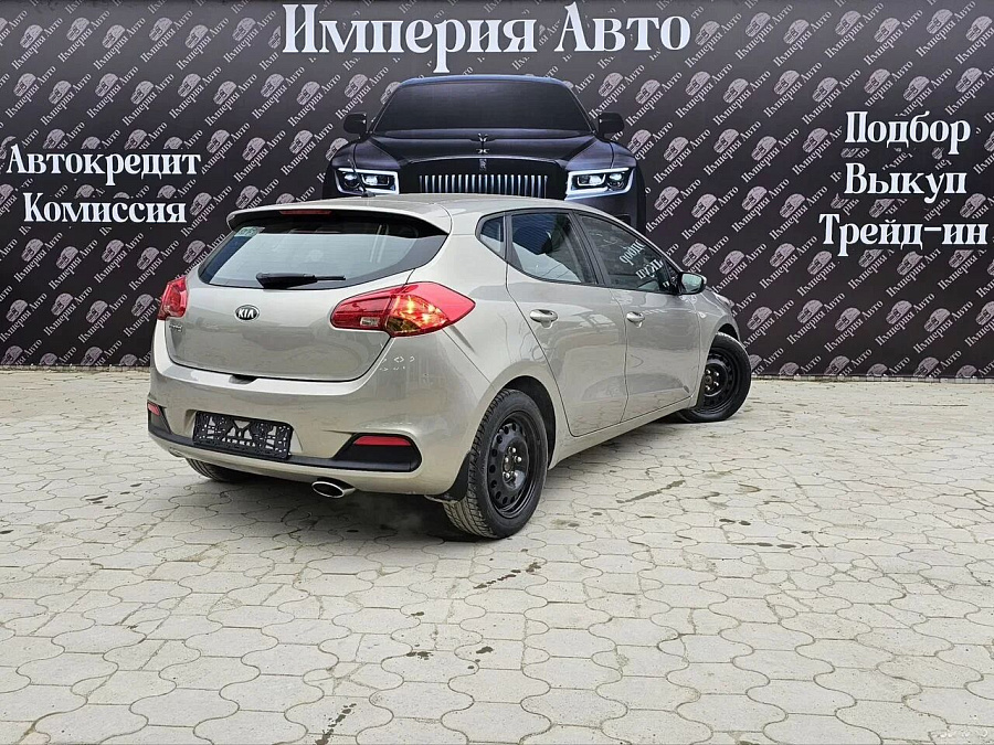 Kia Ceed, 2015г., передний привод, автомат