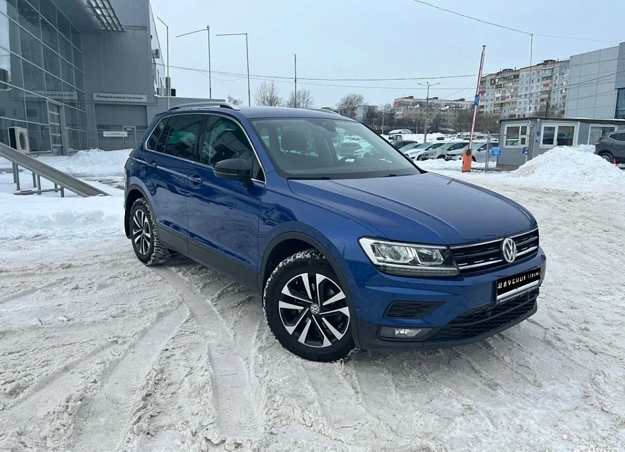 Volkswagen Tiguan, 2019г., передний привод, робот