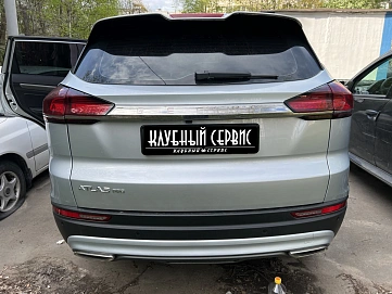 Geely Atlas Pro, 2023г, передний привод, автомат