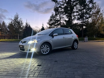 Toyota Auris, 2007г, передний привод, робот