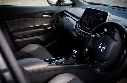 Toyota C-HR, 2020г, передний привод, вариатор