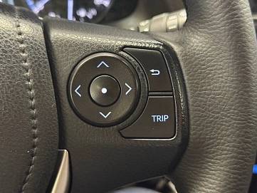 Toyota RAV4, 2015г, передний привод, автомат