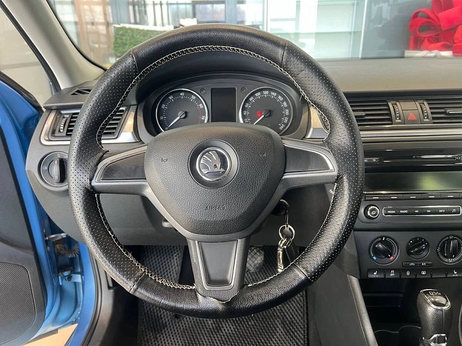 Skoda Rapid, 2014г., передний привод, робот