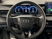 Toyota Camry, 2025г., передний привод, вариатор