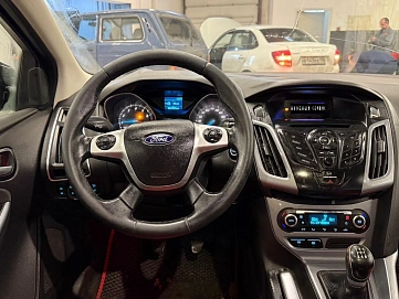 Ford Focus, 2012г, передний привод, механика