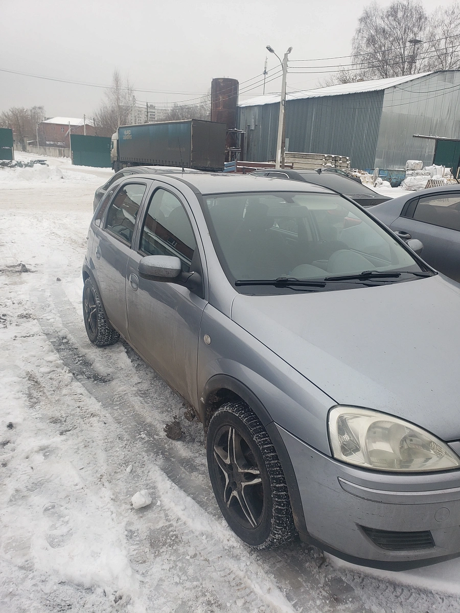 Opel Corsa, 2003г., передний привод, робот