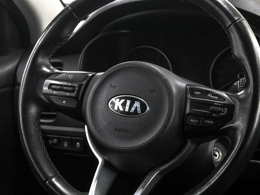 Kia , 2020г., передний привод, механика