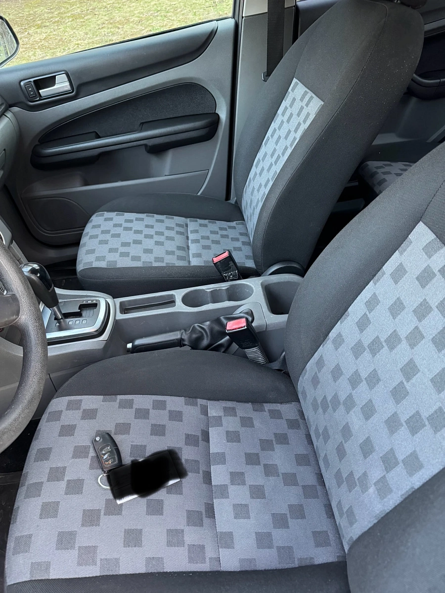 Ford Focus, 2009г., передний привод, автомат