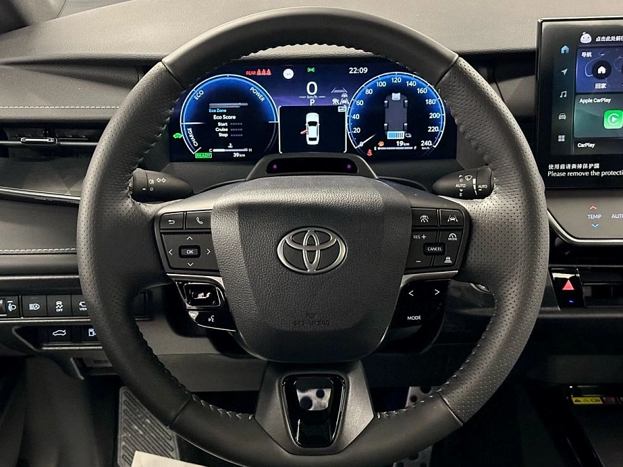 Toyota Camry, 2025г., передний привод, вариатор