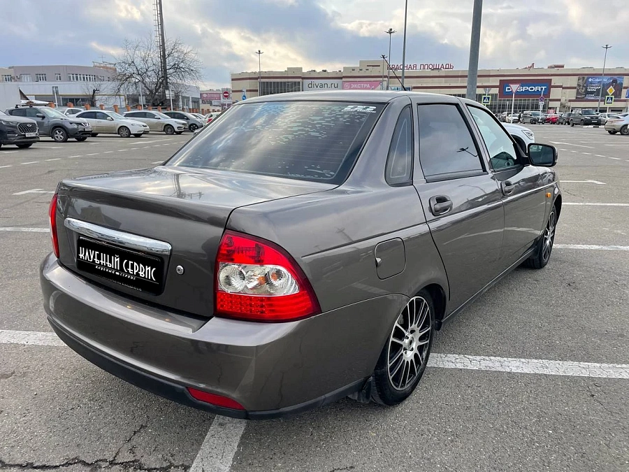 Lada (ВАЗ) Priora, 2015г., передний привод, механика