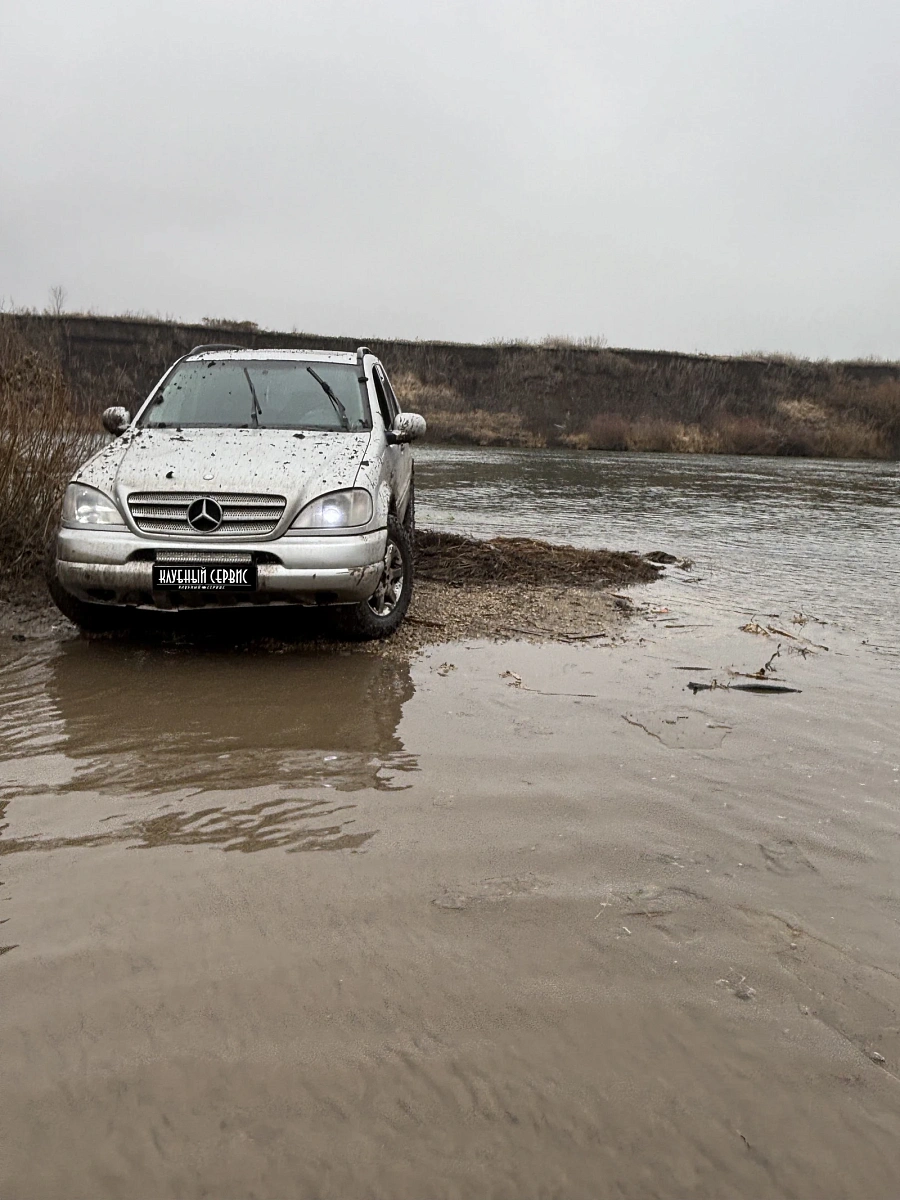 Mercedes-Benz M-Класс, 1999г., полный привод, автомат