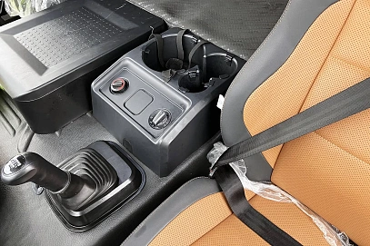 FAW J6 CA4250, 2023г, Механическая