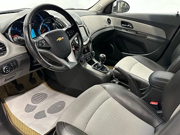 Chevrolet Cruze, 2012г, передний привод, механика