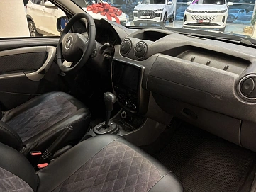 Renault Duster, 2014г, передний привод, автомат