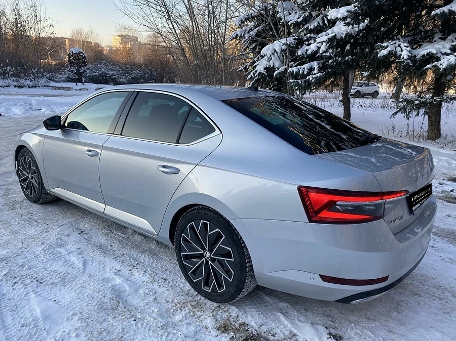 Skoda Superb, 2019г., полный привод, робот