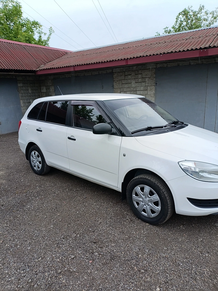 Skoda Fabia, 2011г., передний привод, механика
